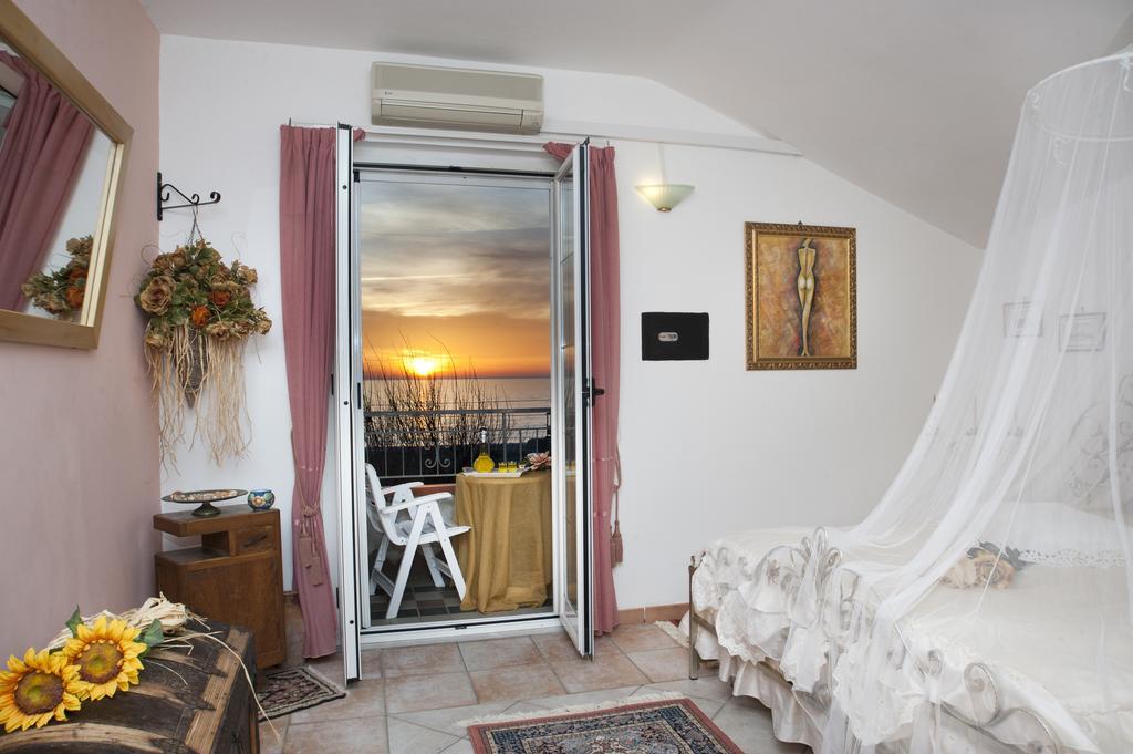 אשאה Casa Vacanza Alice & Mari חדר תמונה
